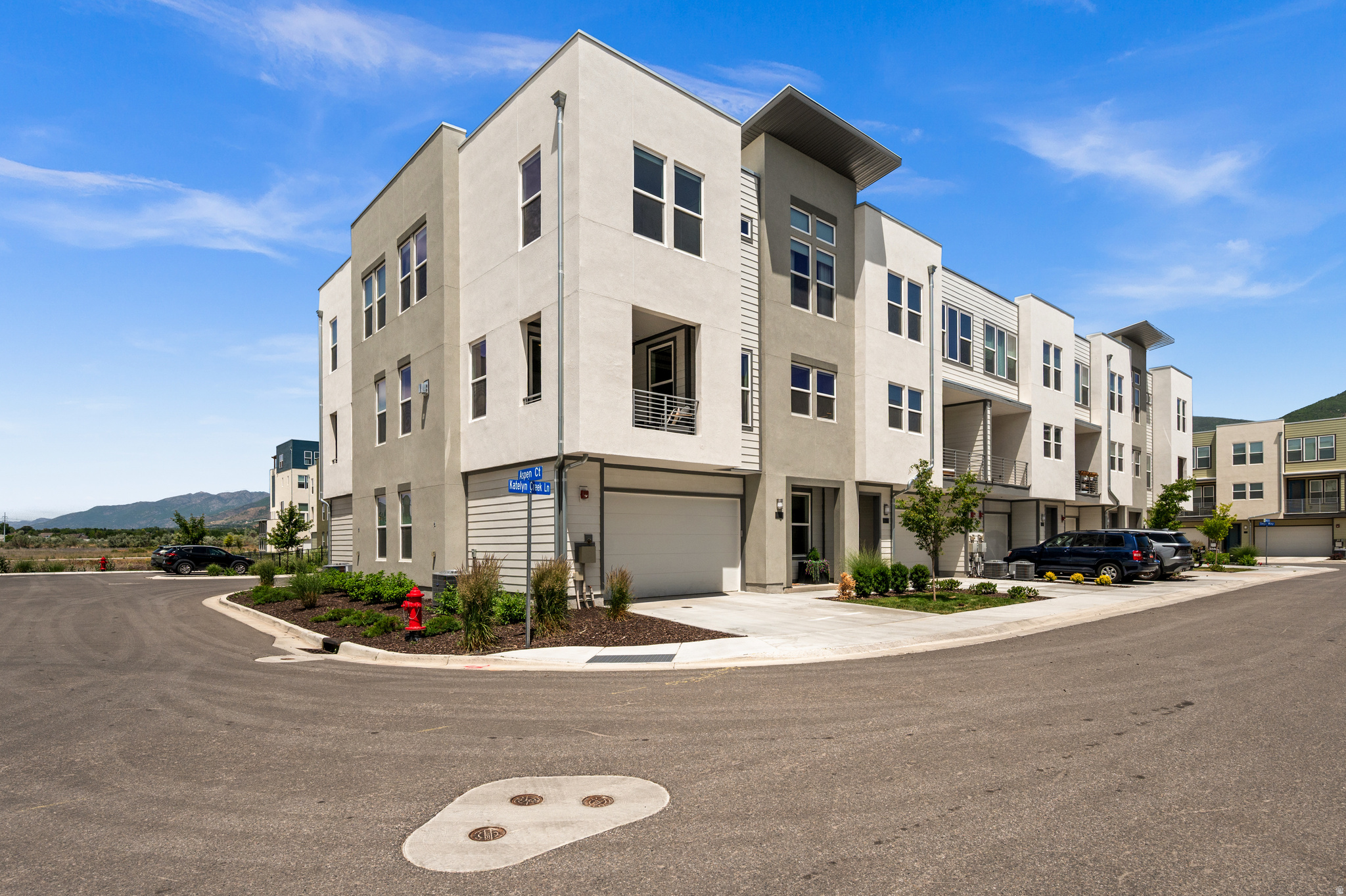 FARMINGTON STATION - Residential