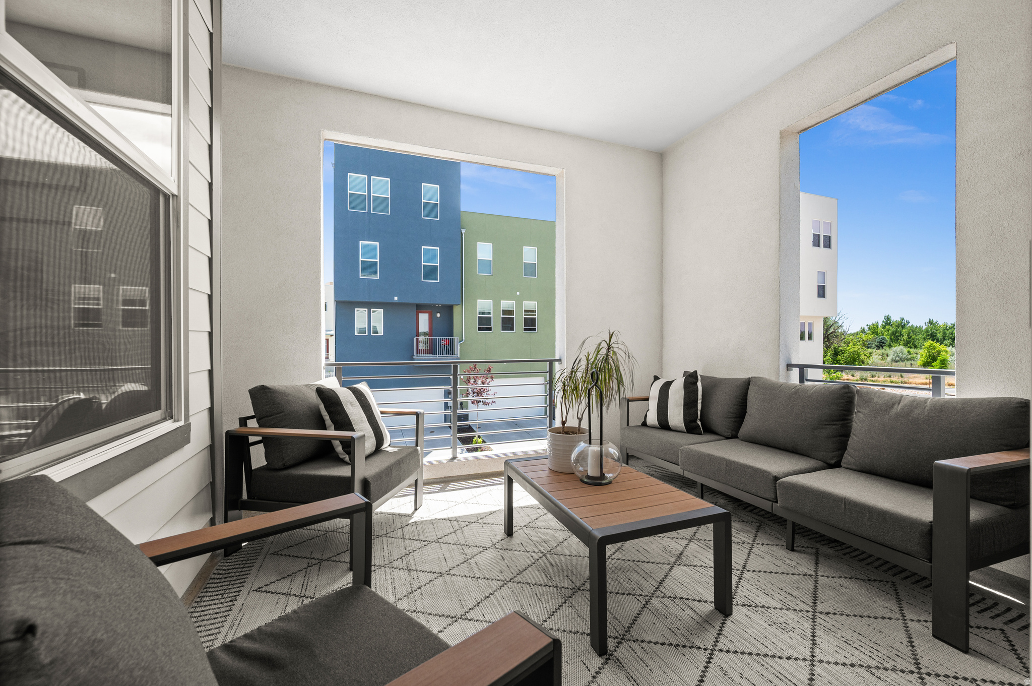 FARMINGTON STATION - Residential