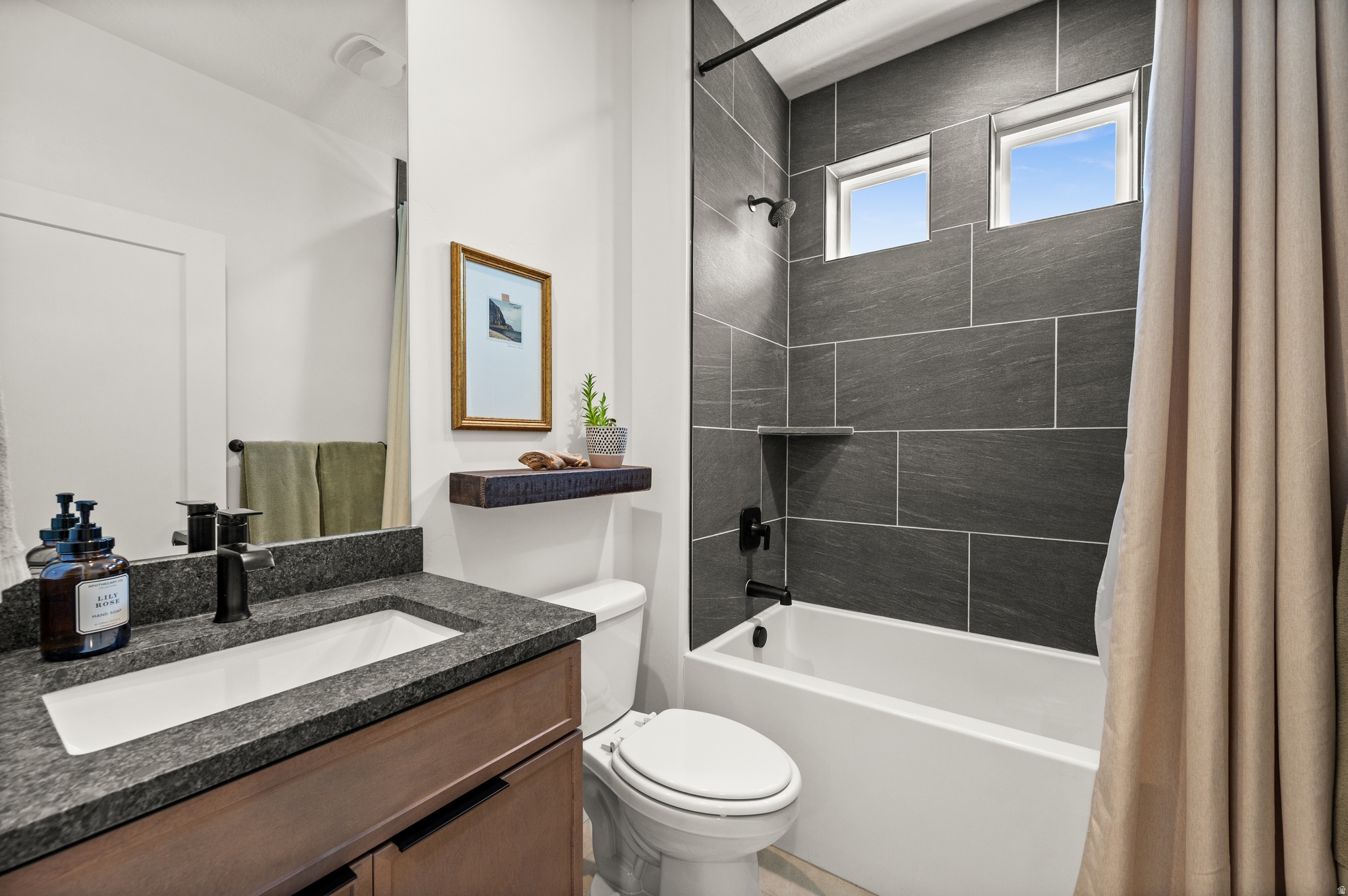 FARMINGTON STATION - Residential