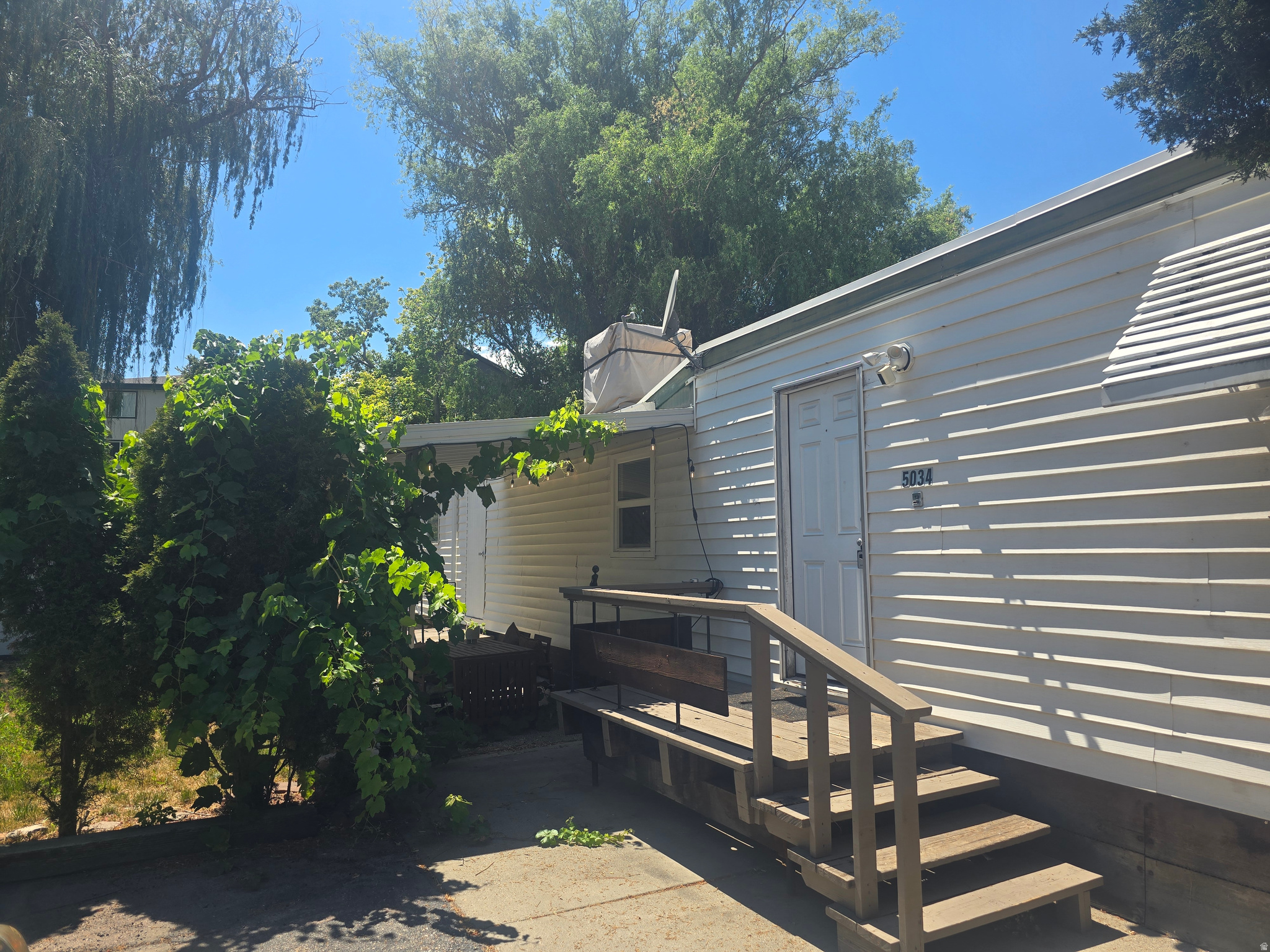 Cute mobile home featuring 2 bedrooms and one full bathroom. It has a newer furnace, water heater, and roof! There is a shed for storage on the property, and all the appliances are staying with the home.  Must be park approved!