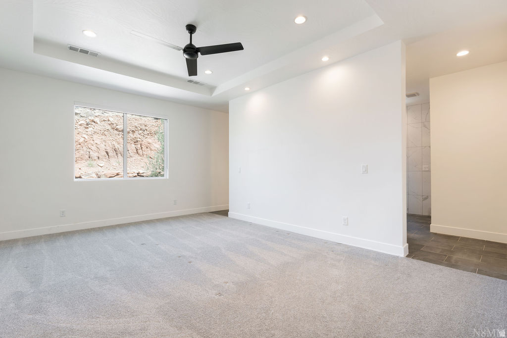 NICHOLS PEAK - Residential