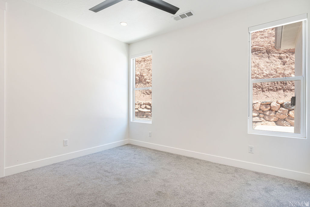 NICHOLS PEAK - Residential