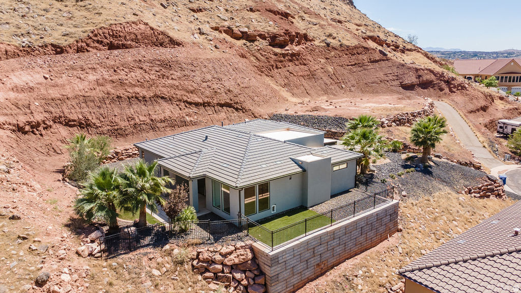 NICHOLS PEAK - Residential