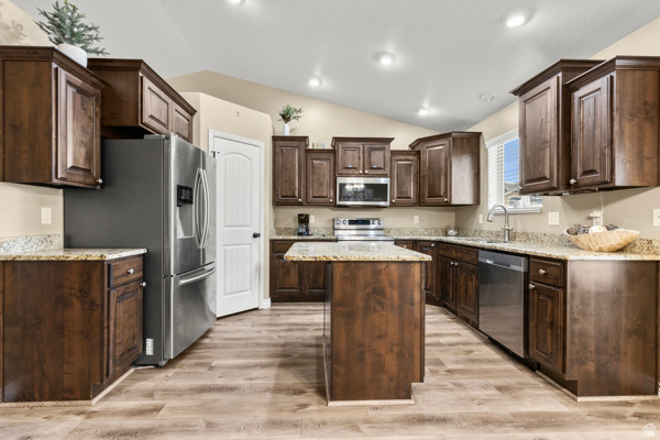 WILLOW BROOK - Residential