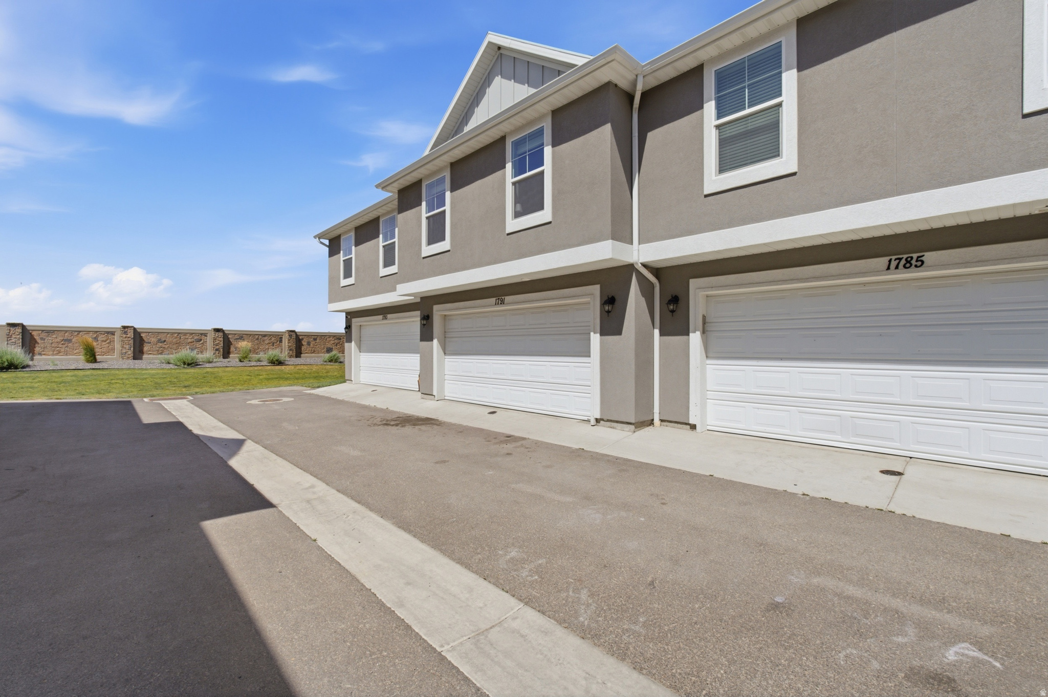 ARROWHEAD PARK - Residential
