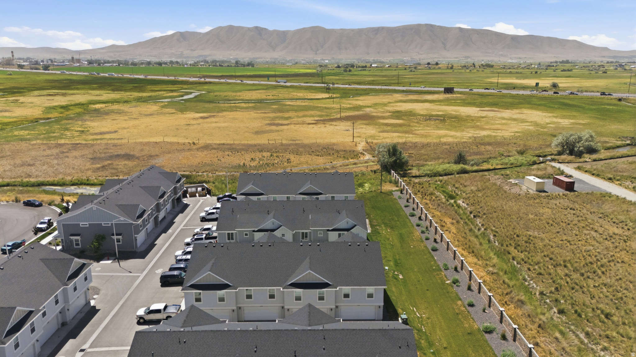 ARROWHEAD PARK - Residential