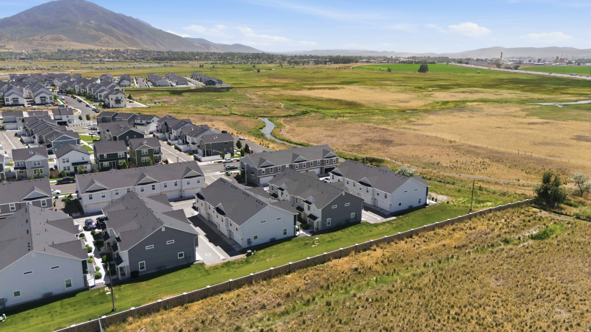 ARROWHEAD PARK - Residential