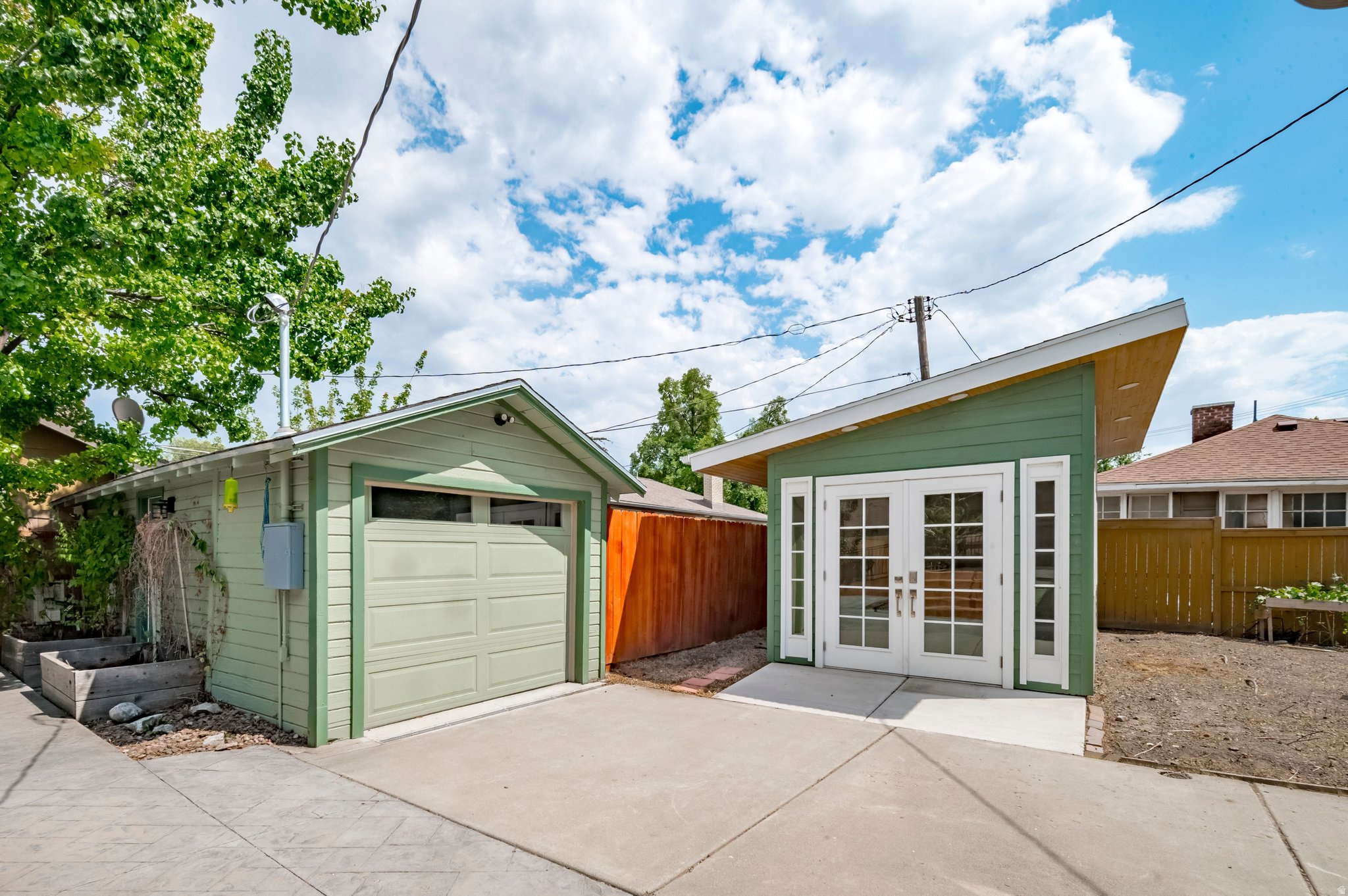 DENVER PLACE - Residential