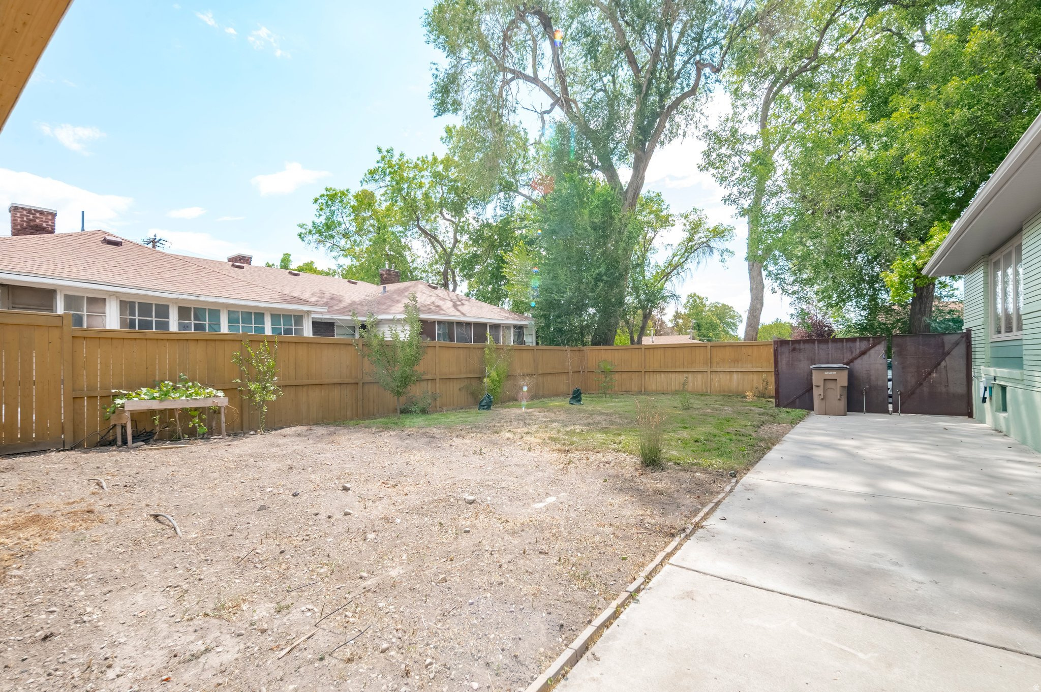 DENVER PLACE - Residential