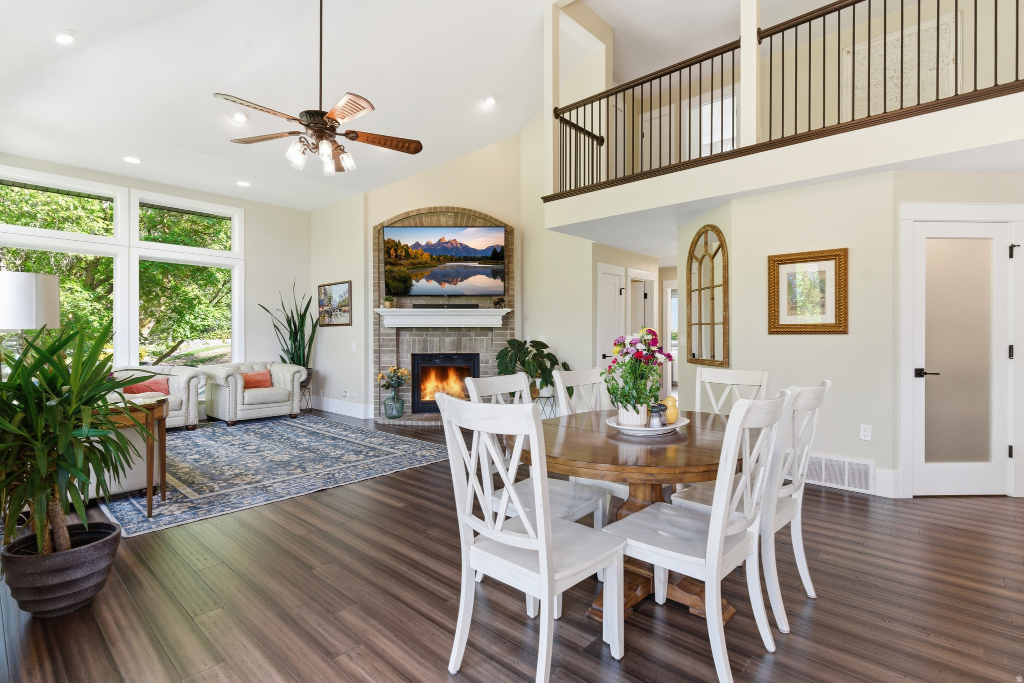 TANGLEWOOD/TWIN PEAK - Residential