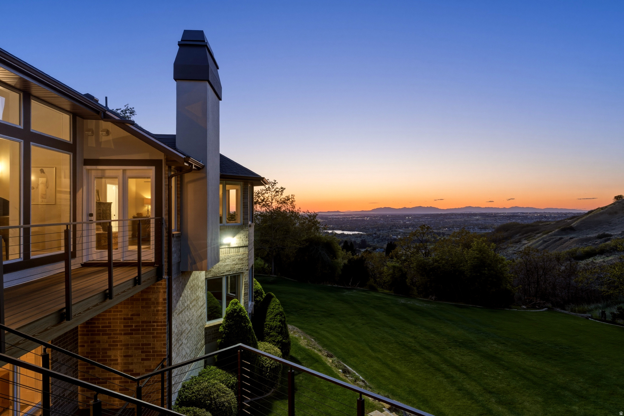TANGLEWOOD/TWIN PEAK - Residential