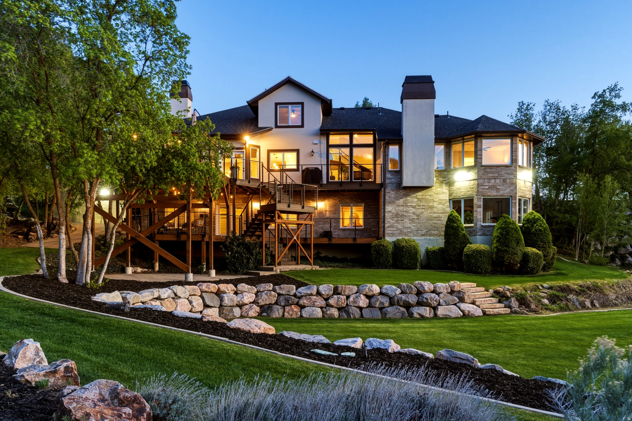 TANGLEWOOD/TWIN PEAK - Residential