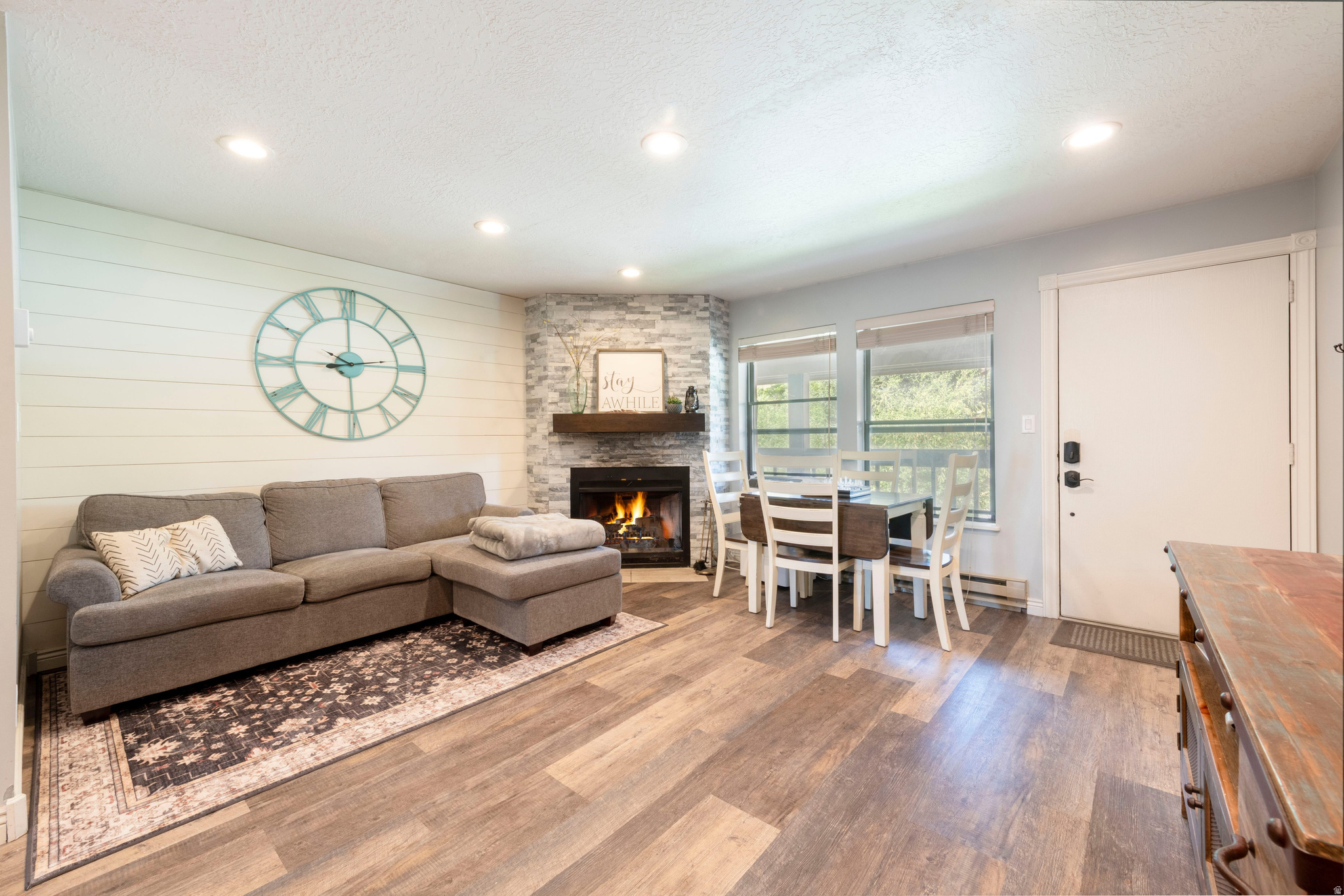 WOLF LODGE CONDOMINI - Residential