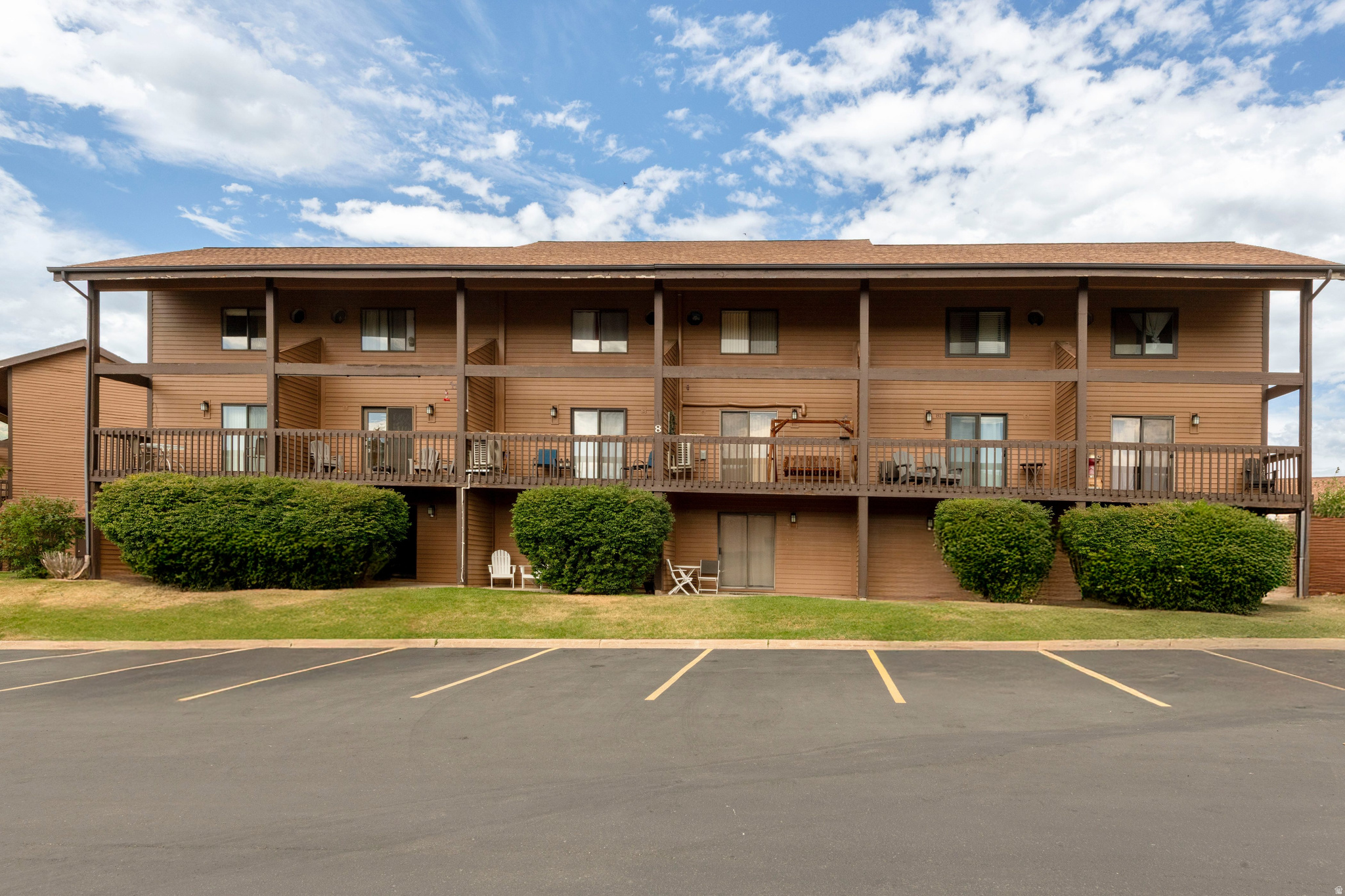 WOLF LODGE CONDOMINI - Residential