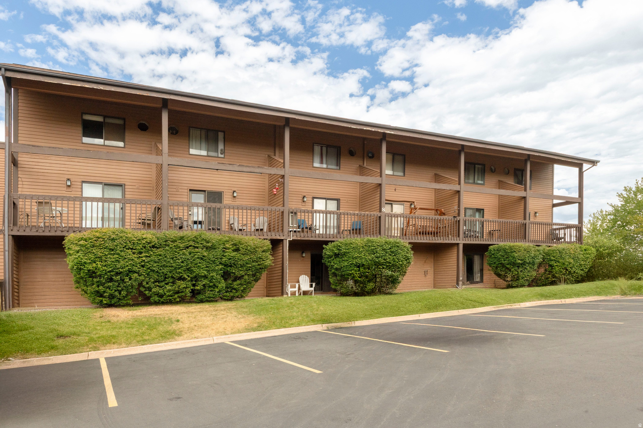 WOLF LODGE CONDOMINI - Residential