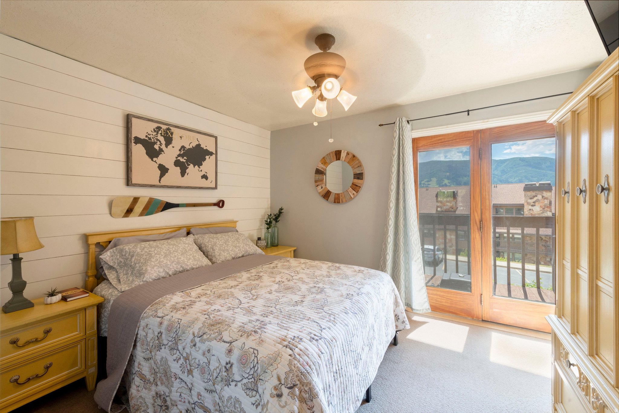 WOLF LODGE CONDOMINI - Residential