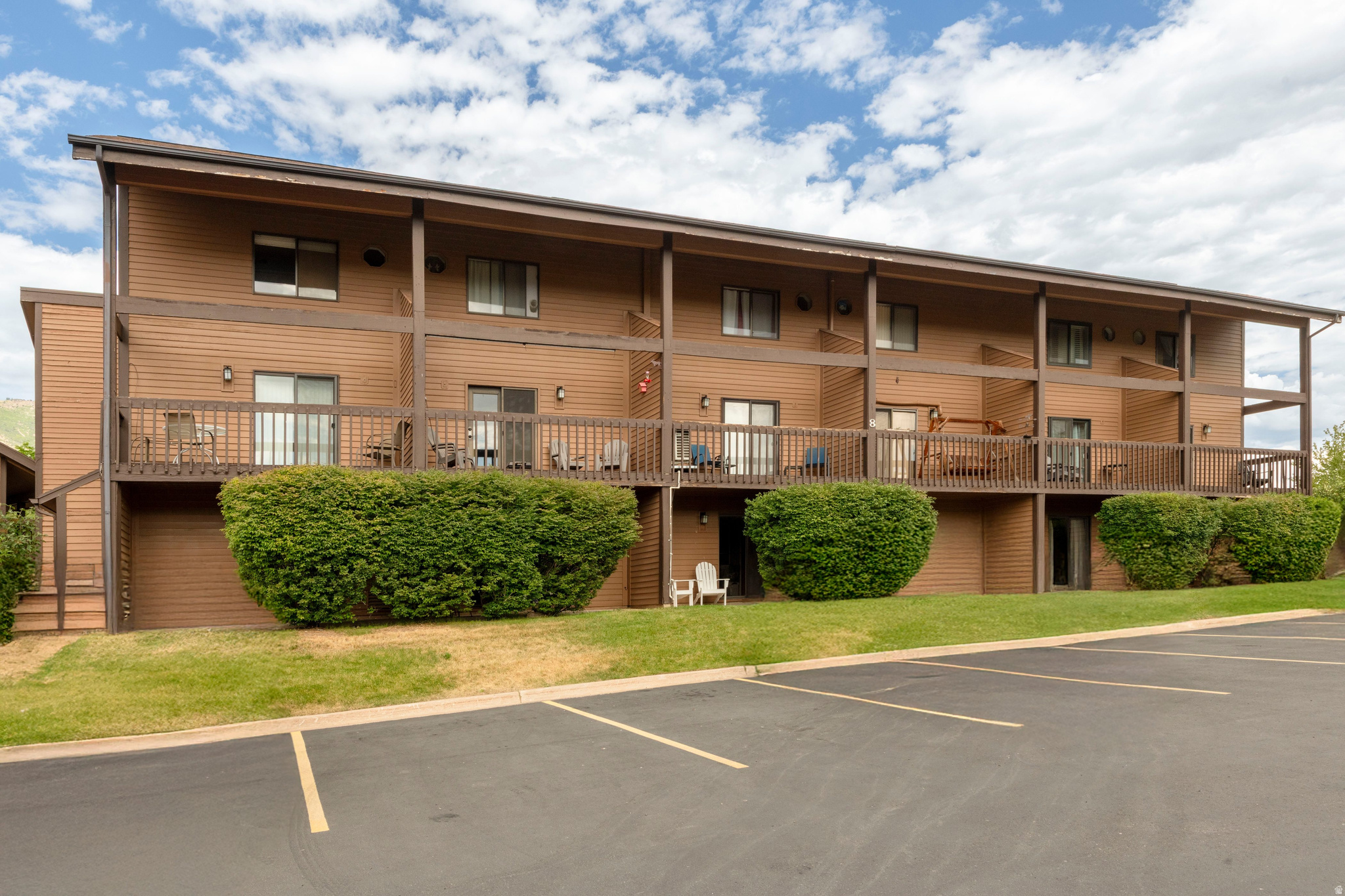 WOLF LODGE CONDOMINI - Residential
