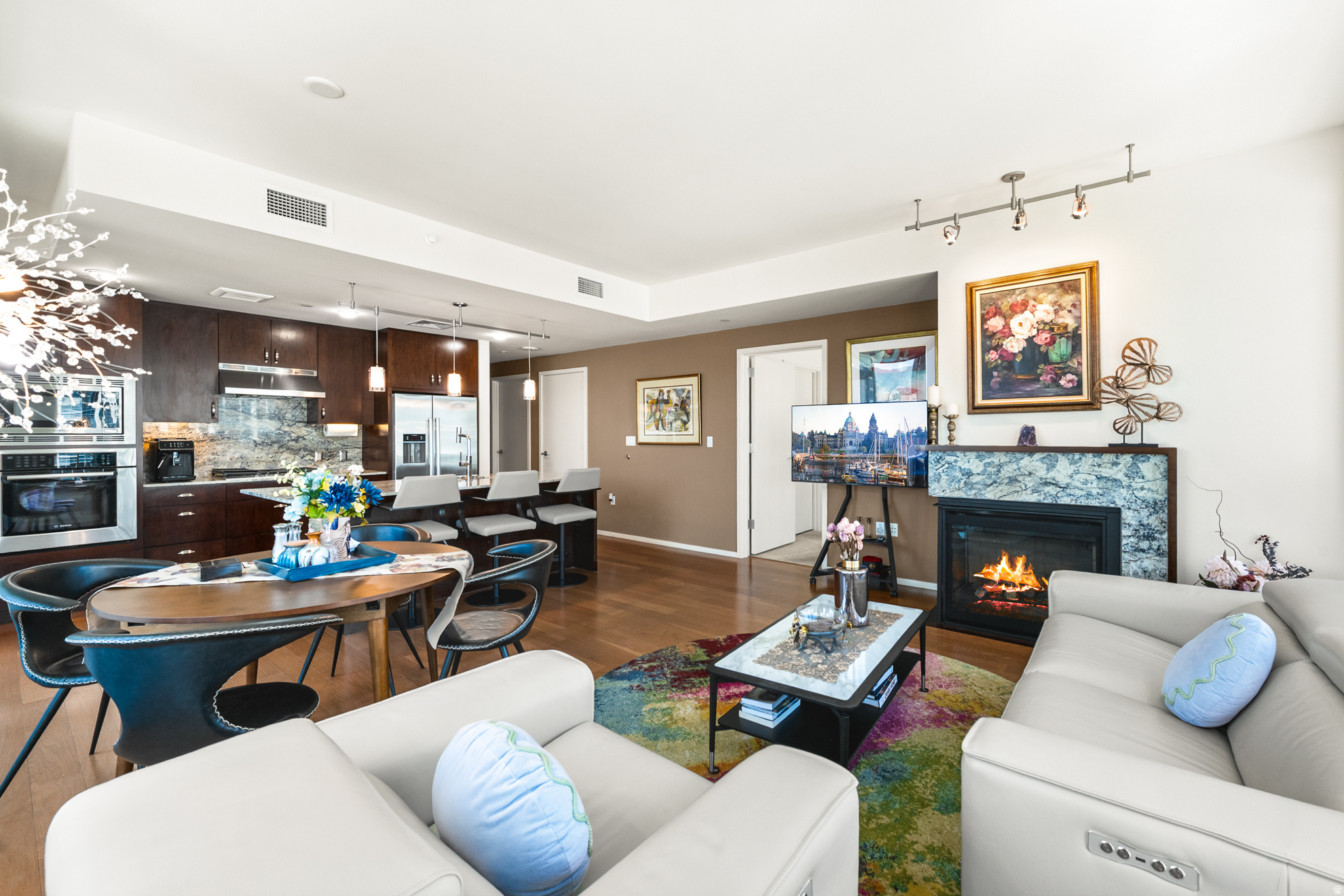 CITY CREEK- REGENT - Residential