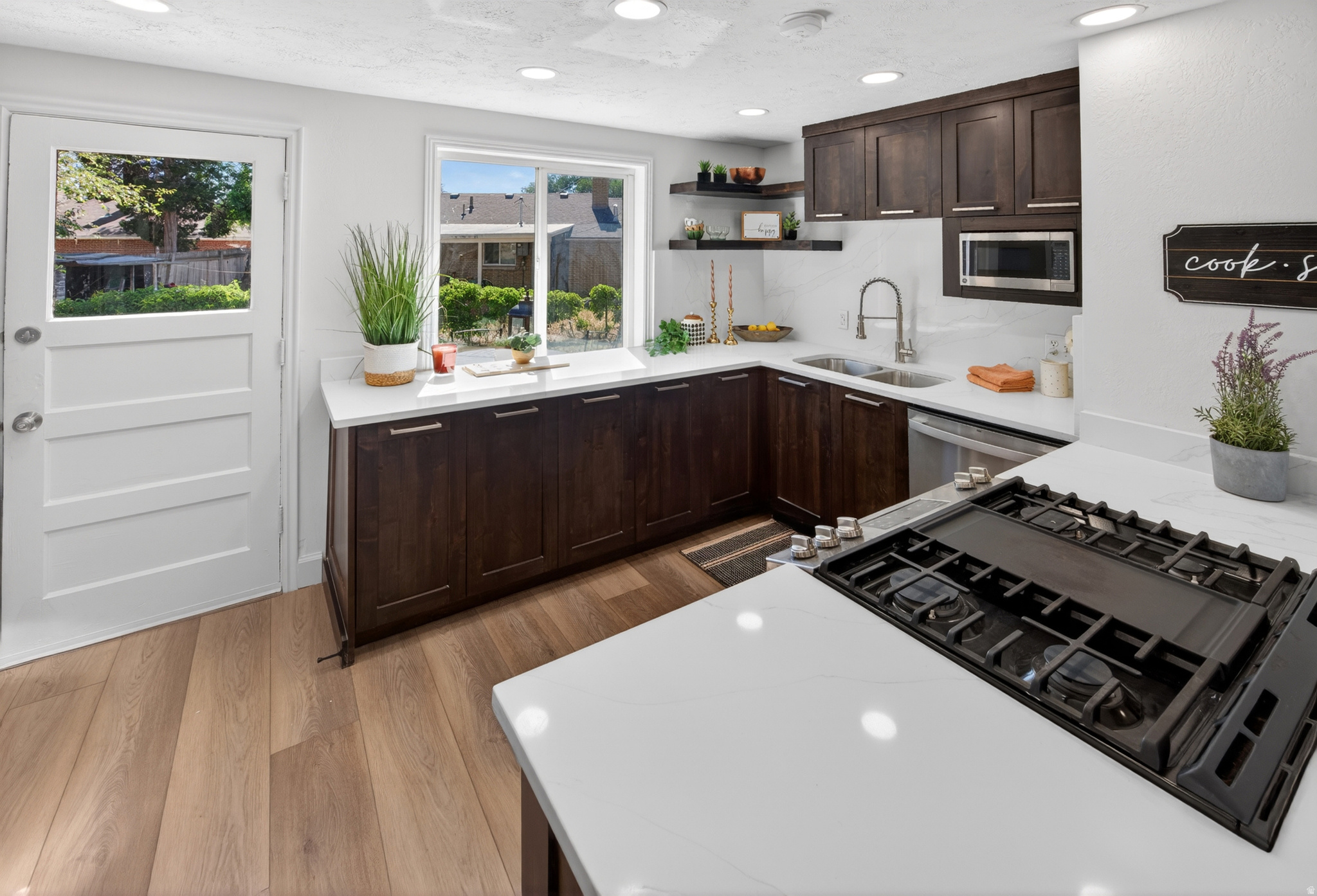 GLENDALE GARDENS PLA - Residential