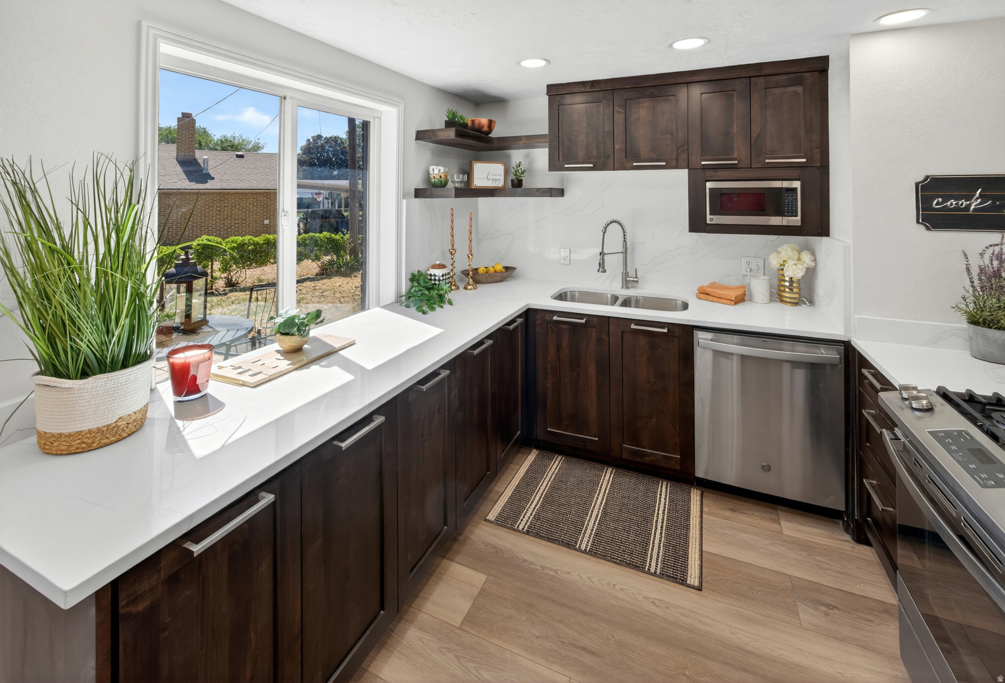 GLENDALE GARDENS PLA - Residential