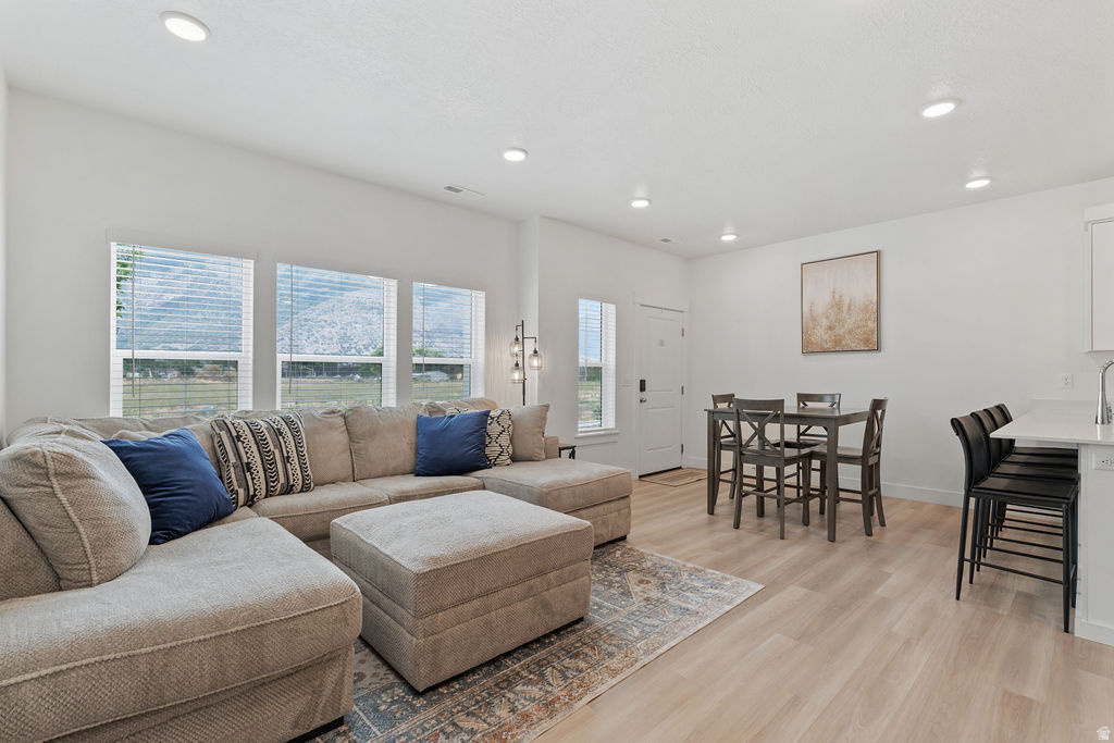 PROMINENCE POINT - Residential