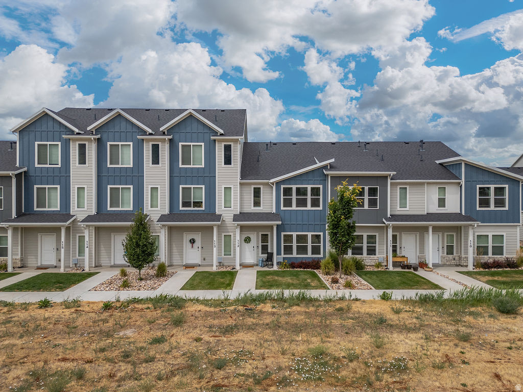 PROMINENCE POINT - Residential