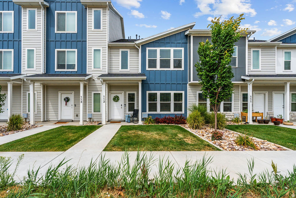 PROMINENCE POINT - Residential