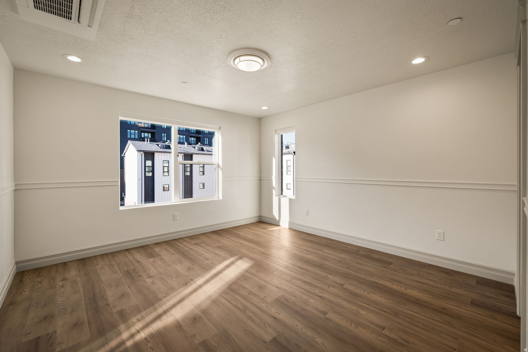 IRIS - Residential