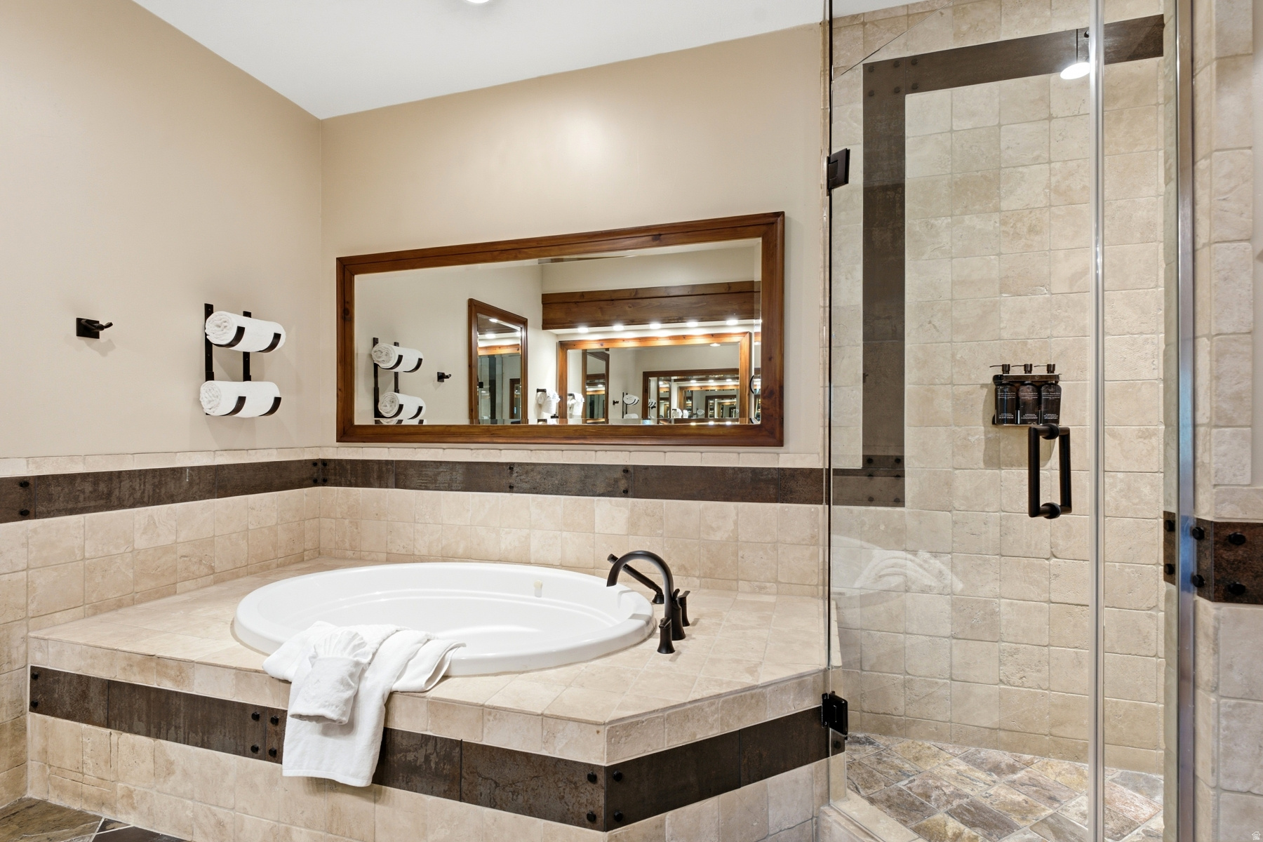 HOTEL PARK CITY - Residential