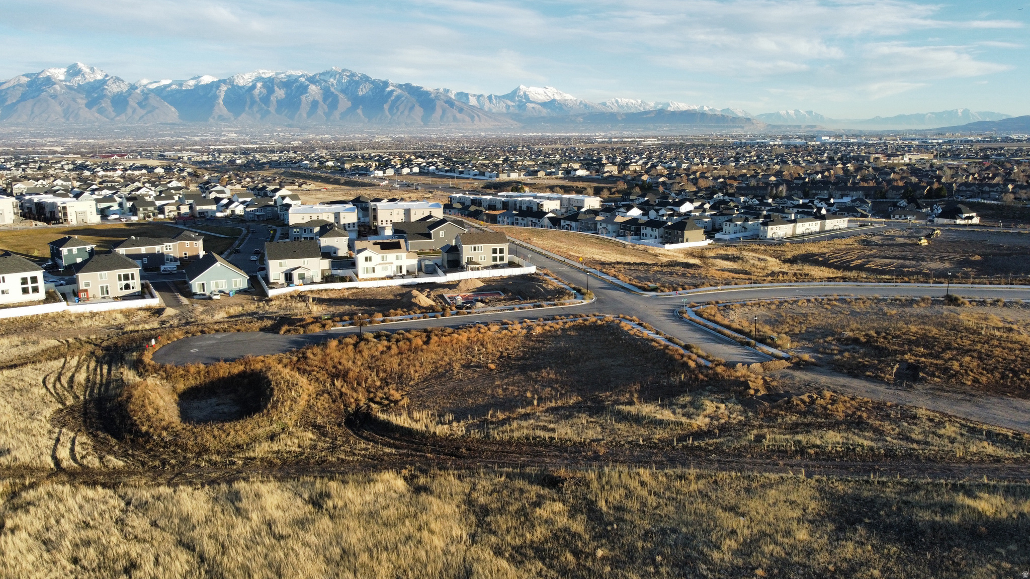 OQUIRRH WEST - Residential
