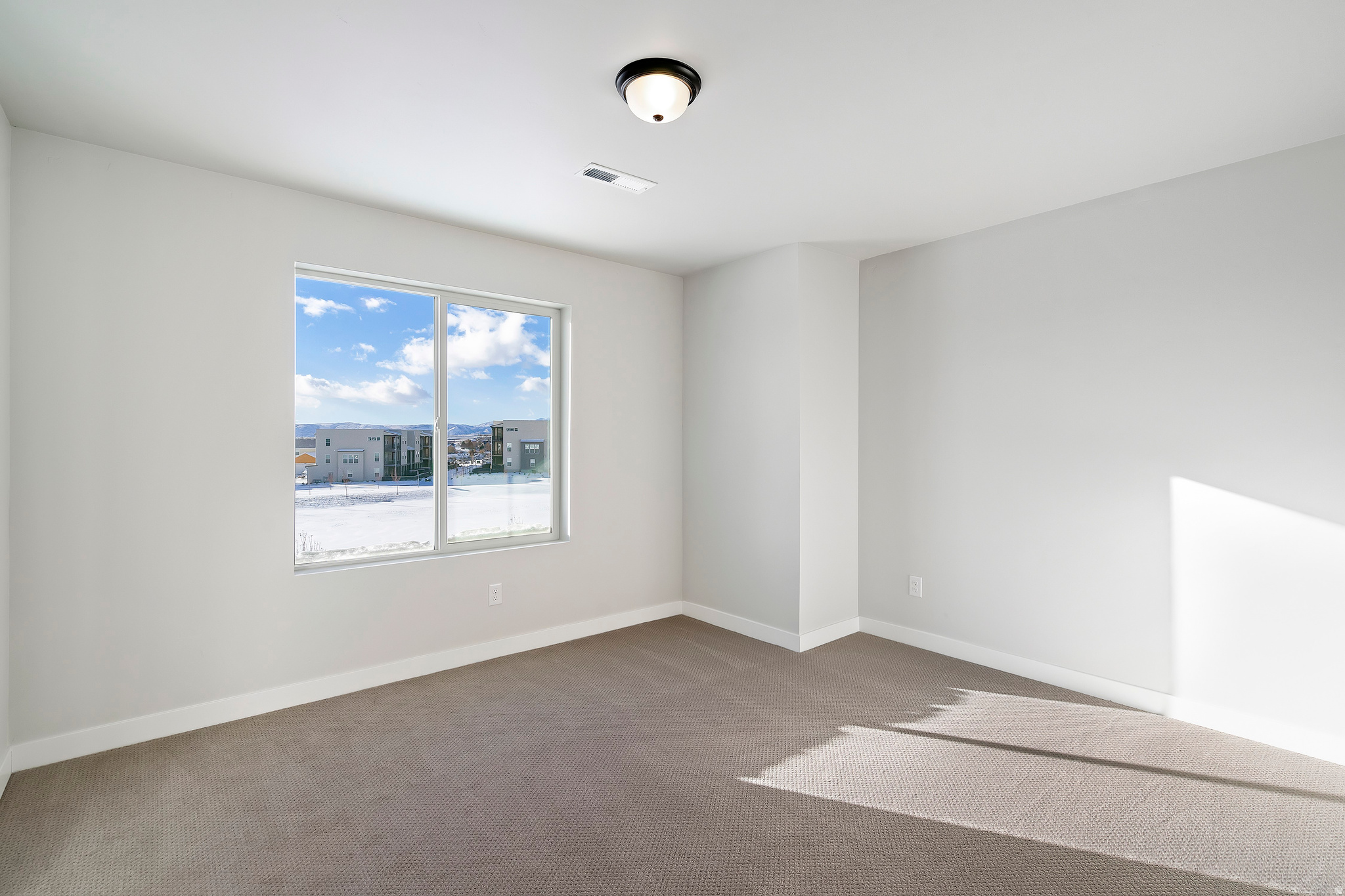 OQUIRRH WEST - Residential