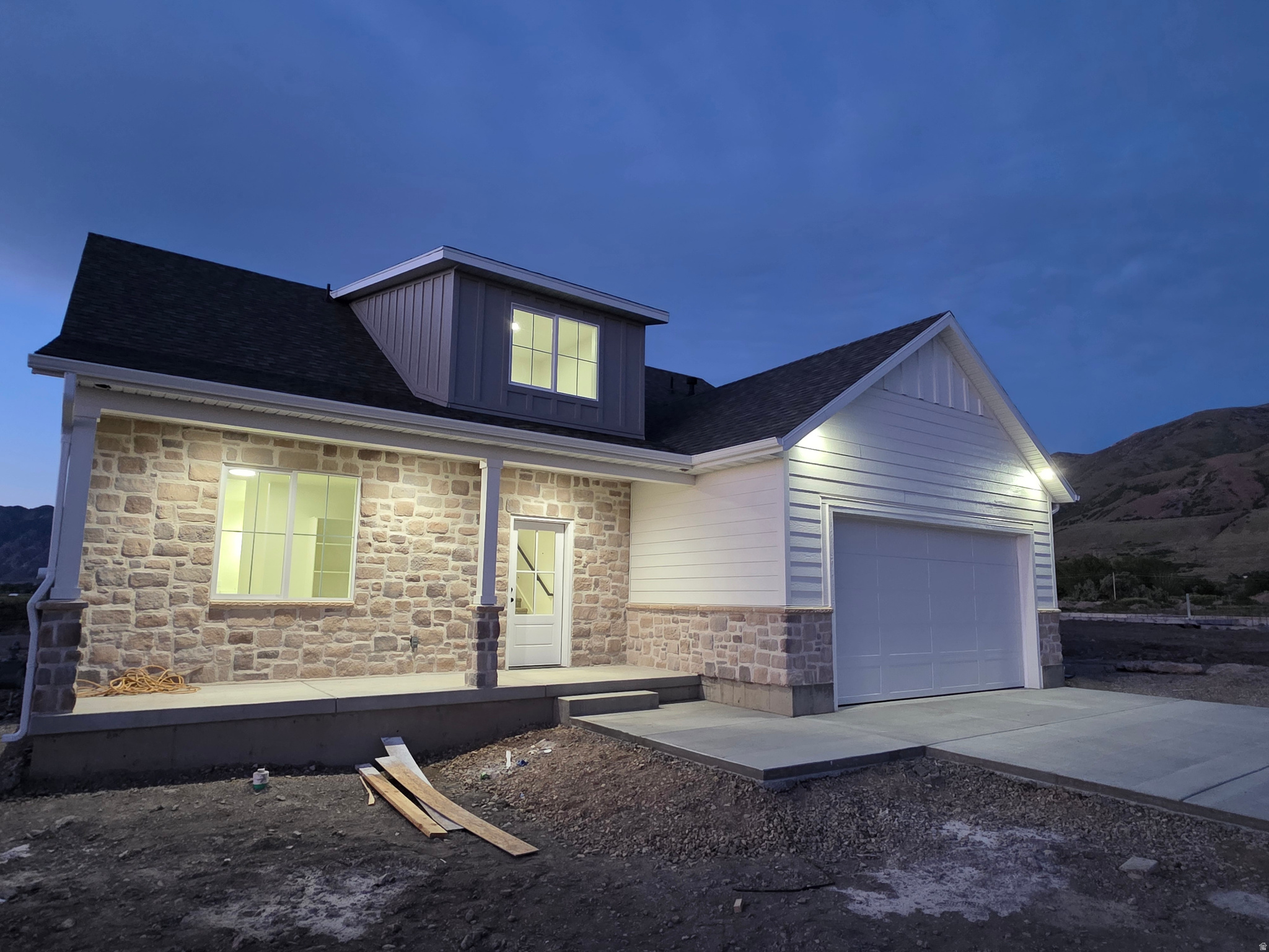WEST MEADOWS - Residential