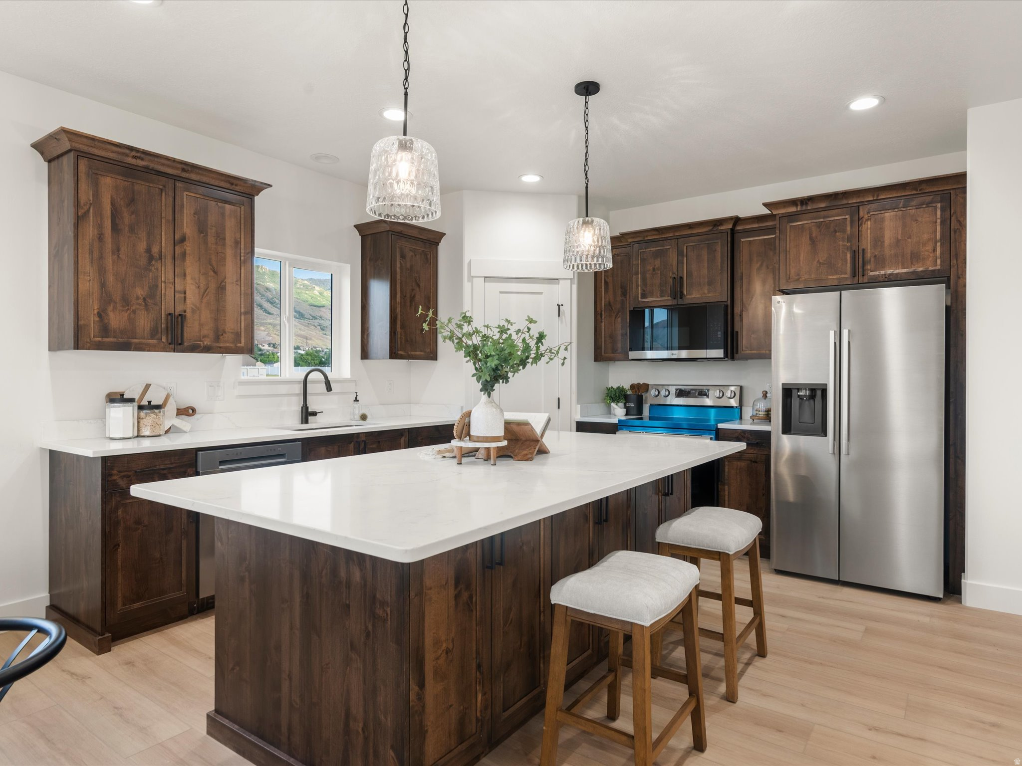 WEST MEADOWS - Residential