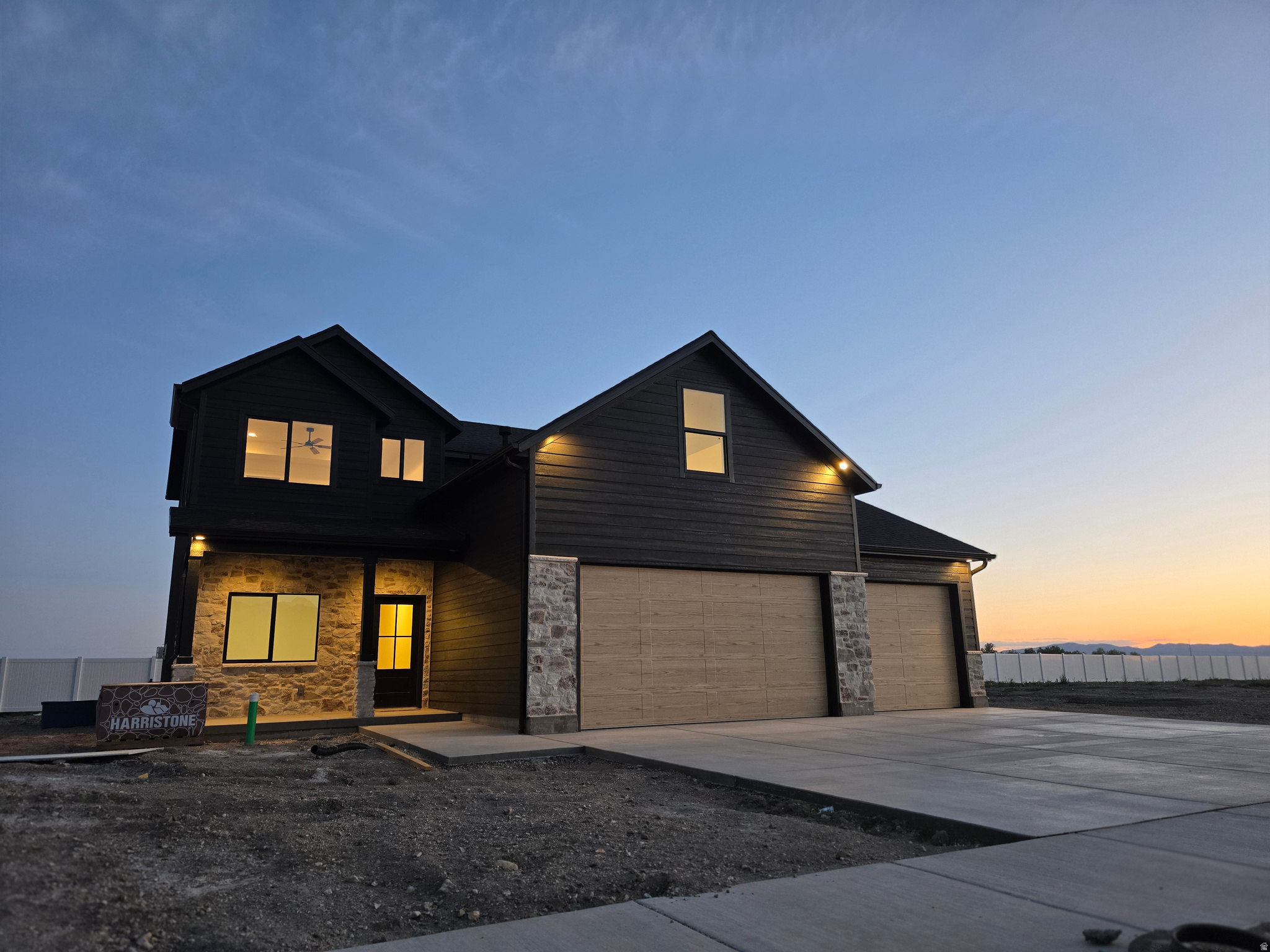 WEST MEADOWS - Residential