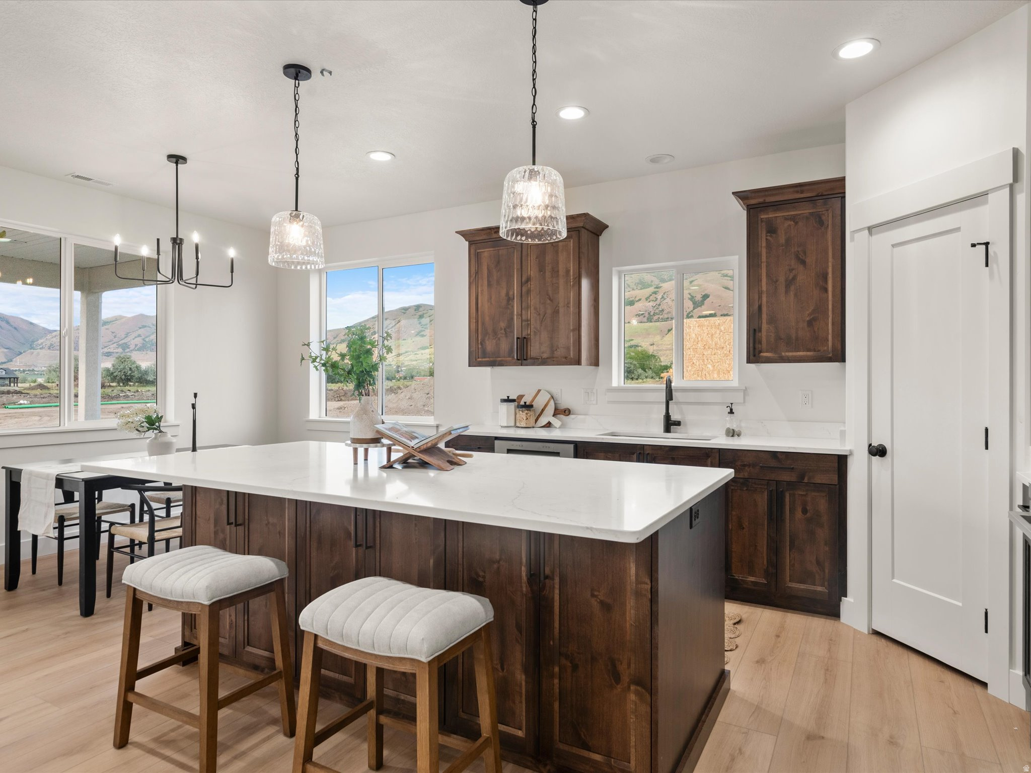 WEST MEADOWS - Residential