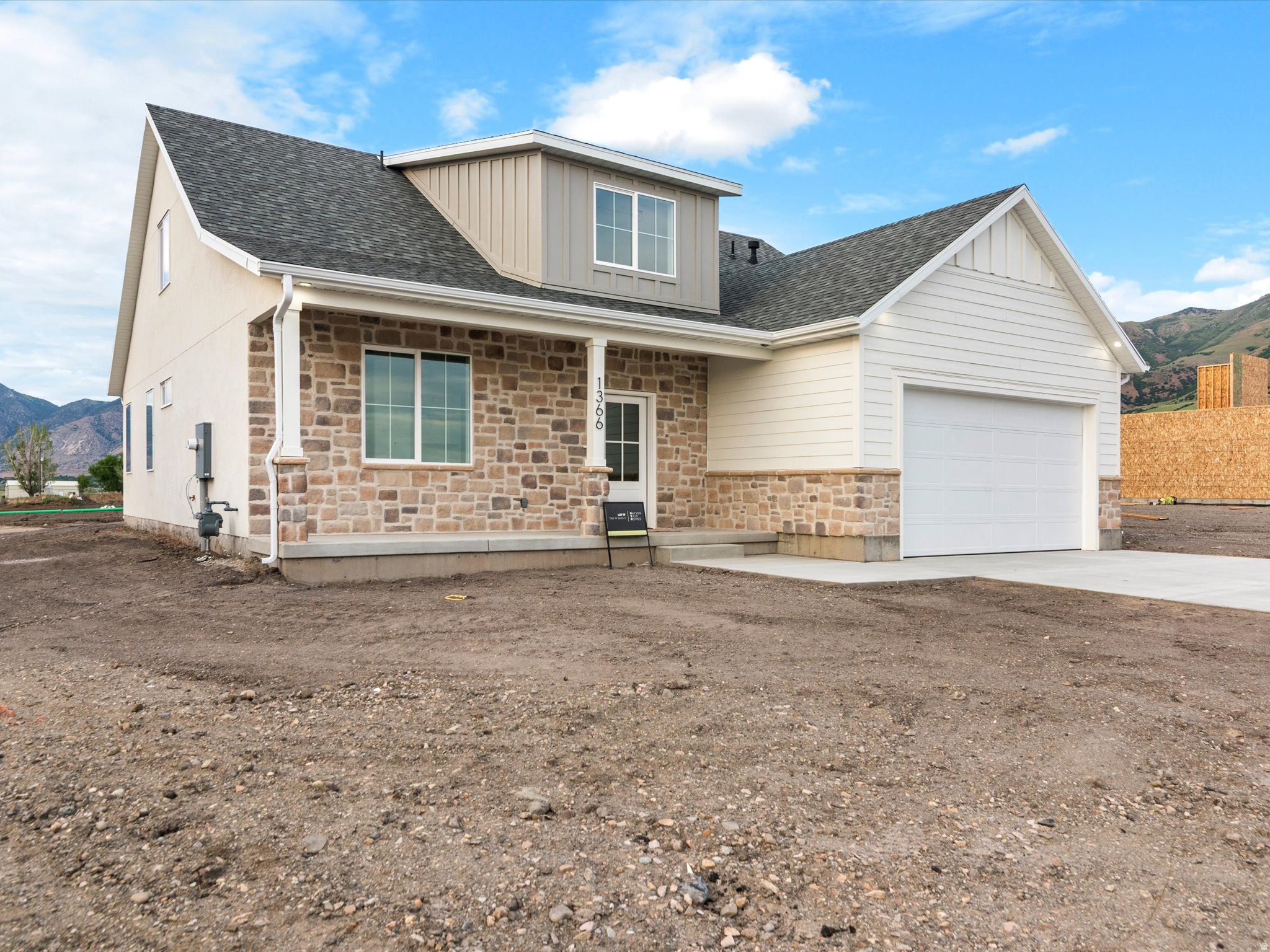 WEST MEADOWS - Residential