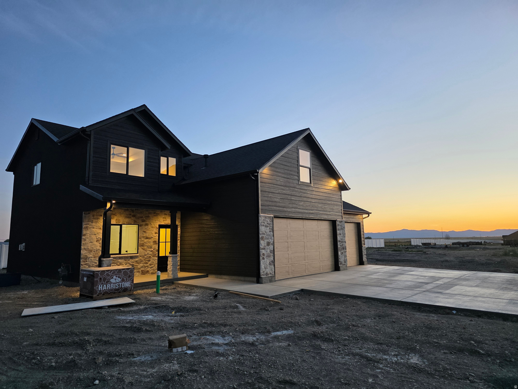WEST MEADOWS - Residential