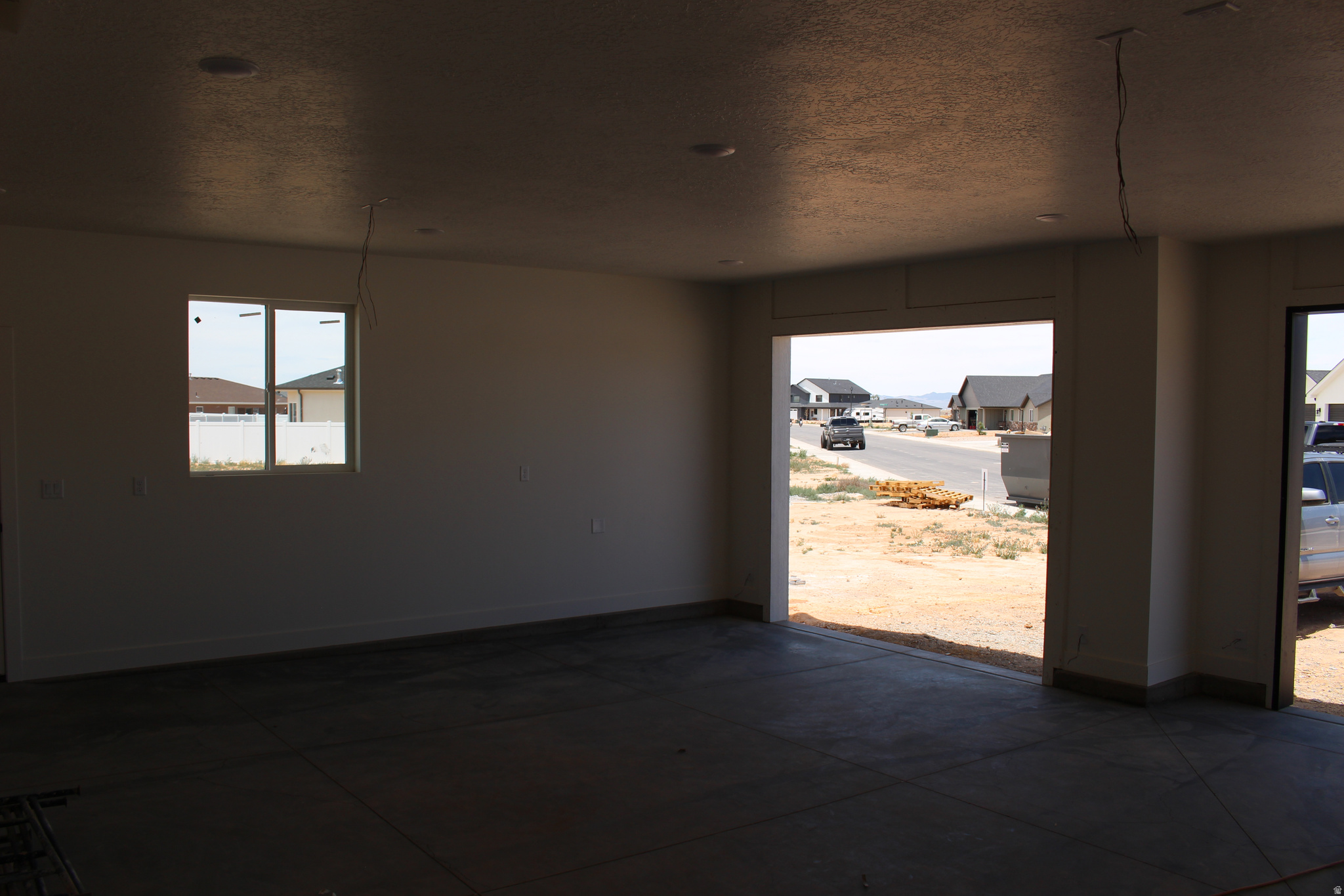 VALLEY GATE ESTATES - Residential
