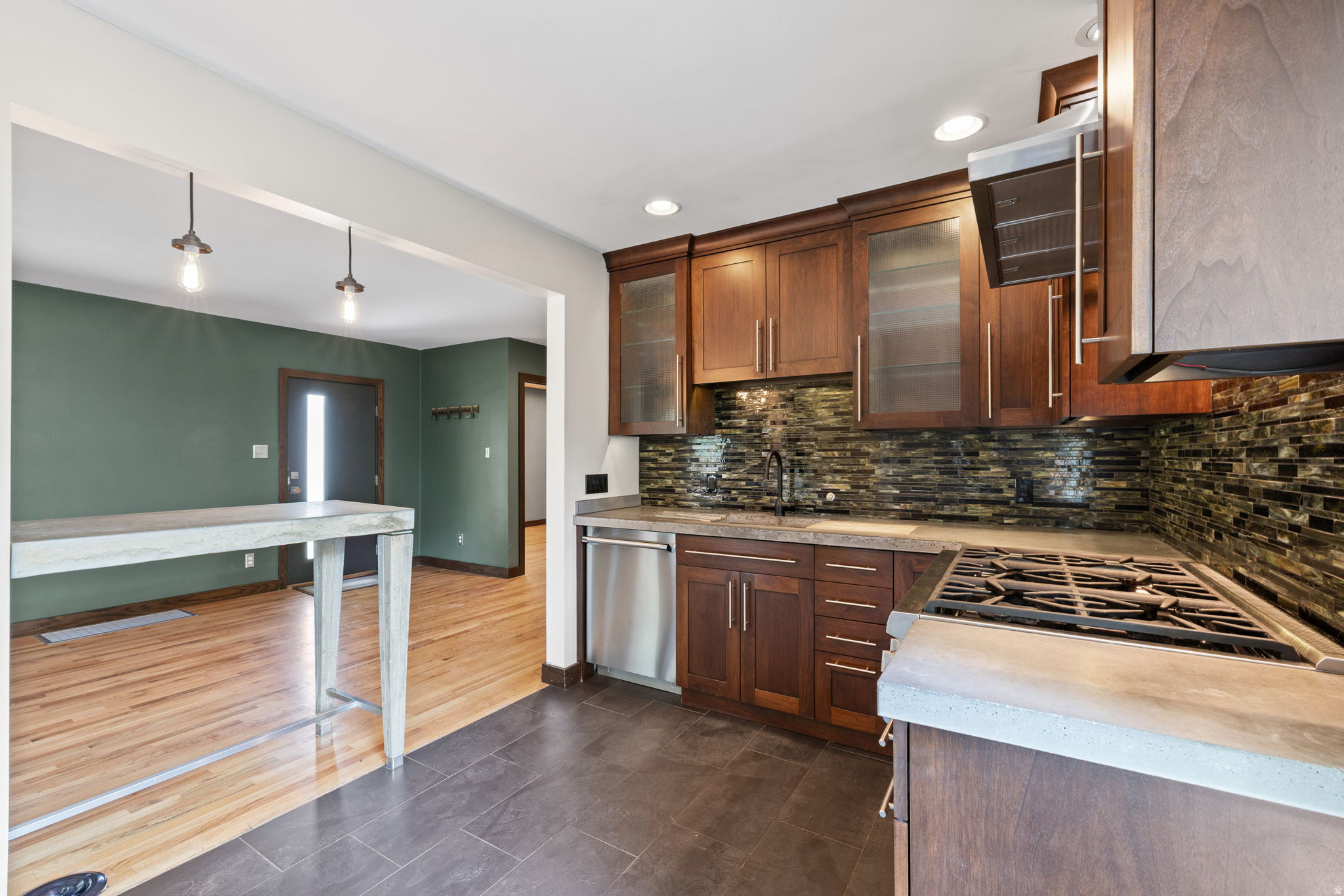 IMPERIAL ADDITION - Residential