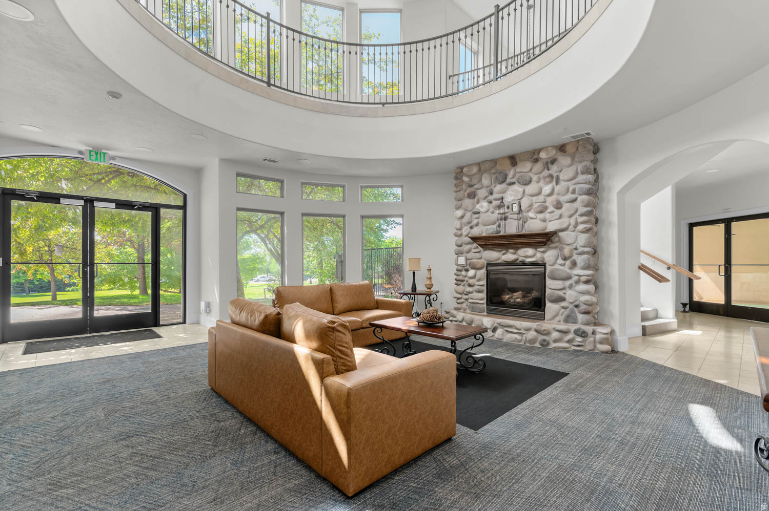ARBORS ON THE AVENUE - Residential