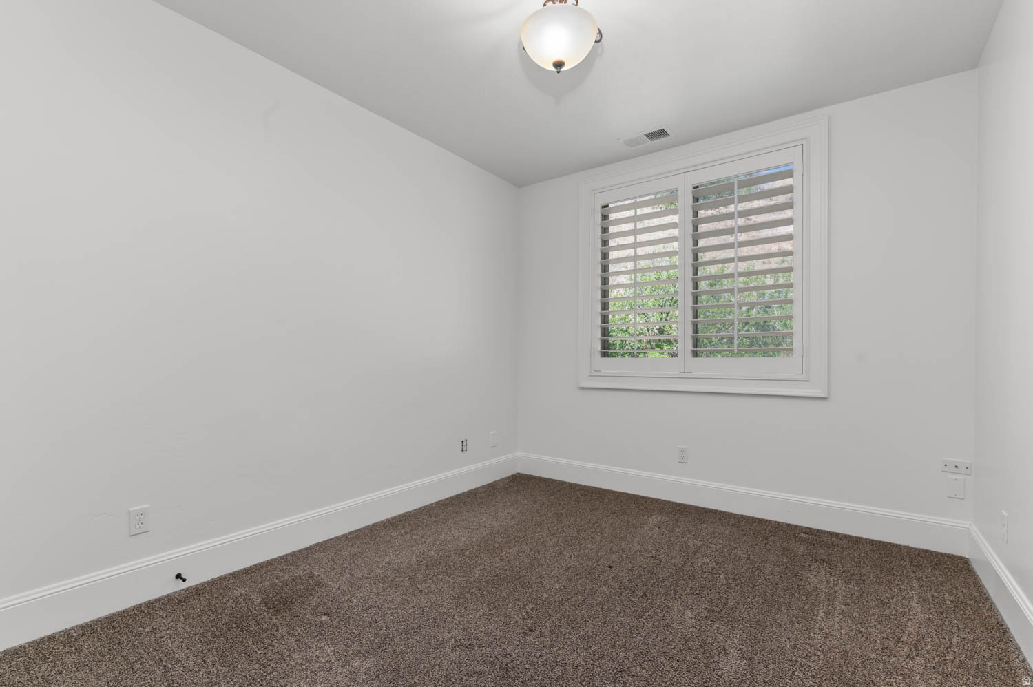 ARBORS ON THE AVENUE - Residential