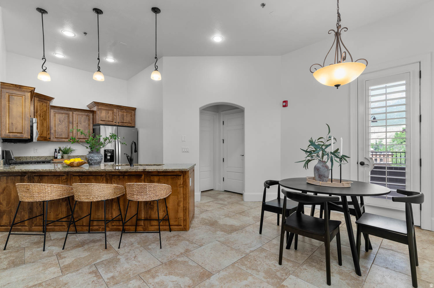 ARBORS ON THE AVENUE - Residential