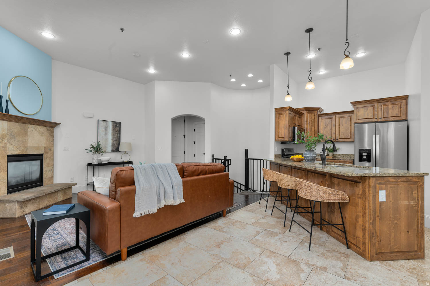 ARBORS ON THE AVENUE - Residential