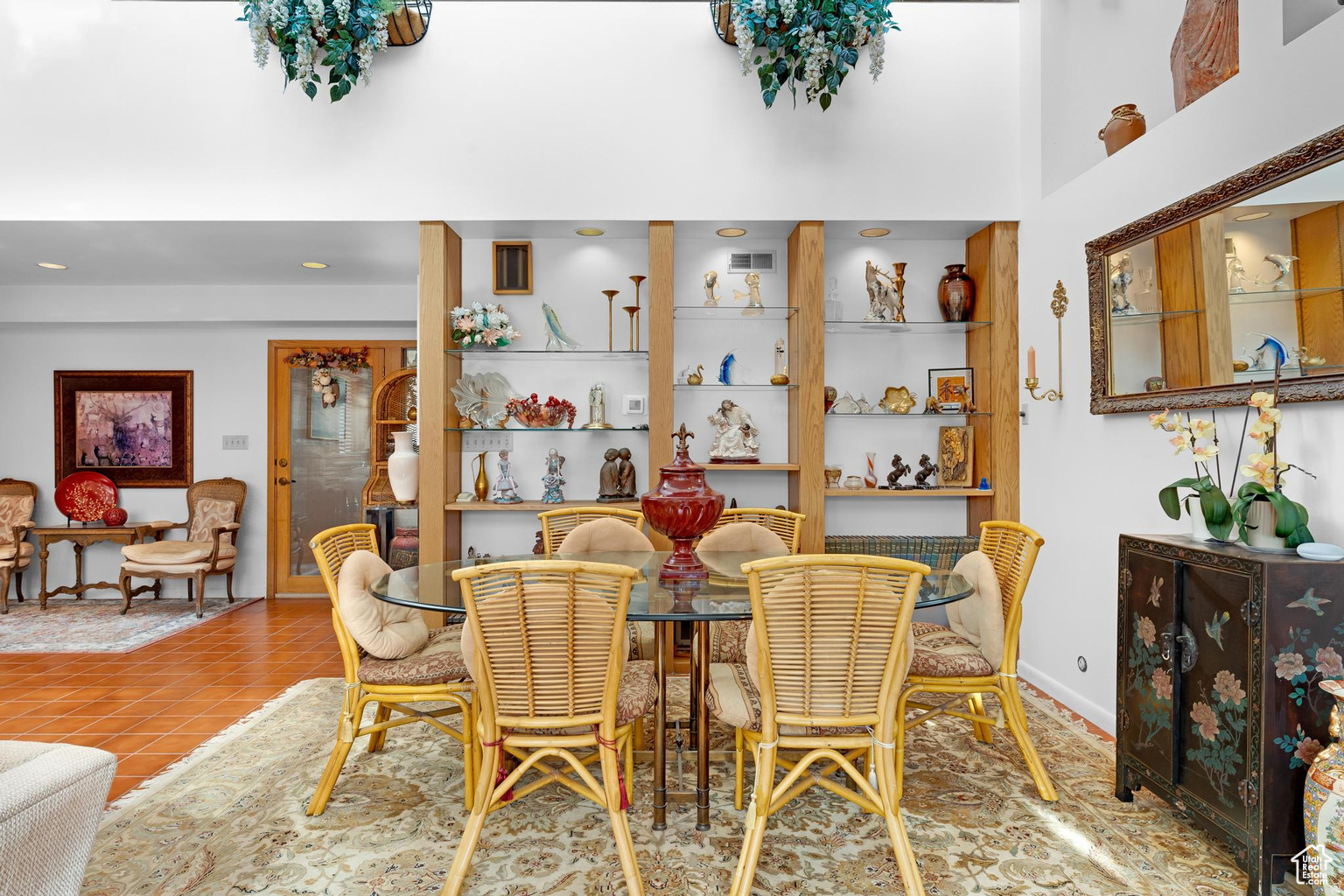 JUNIPER AT CANYON MEADOWS - Residential