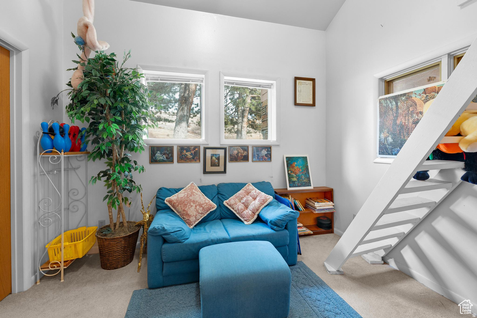 JUNIPER AT CANYON MEADOWS - Residential