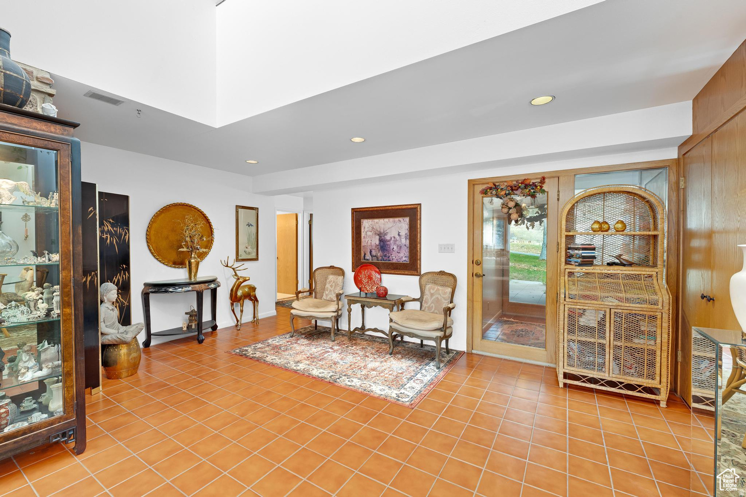 JUNIPER AT CANYON MEADOWS - Residential