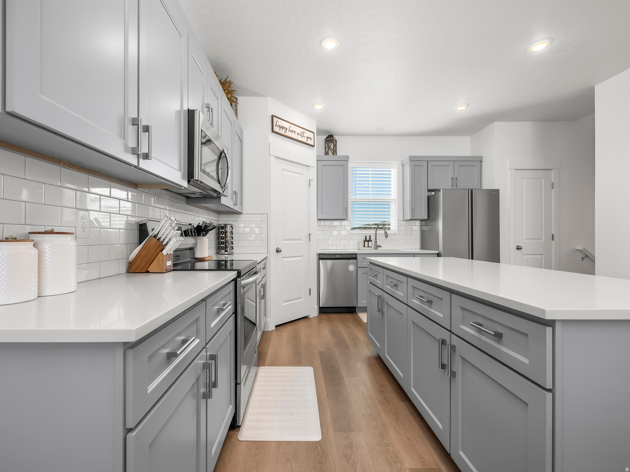 THE TOWNS AT BRYLEE FARMS - Residential
