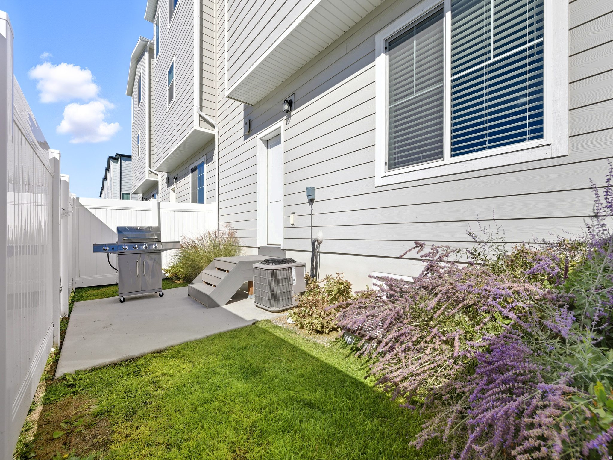 THE TOWNS AT BRYLEE FARMS - Residential