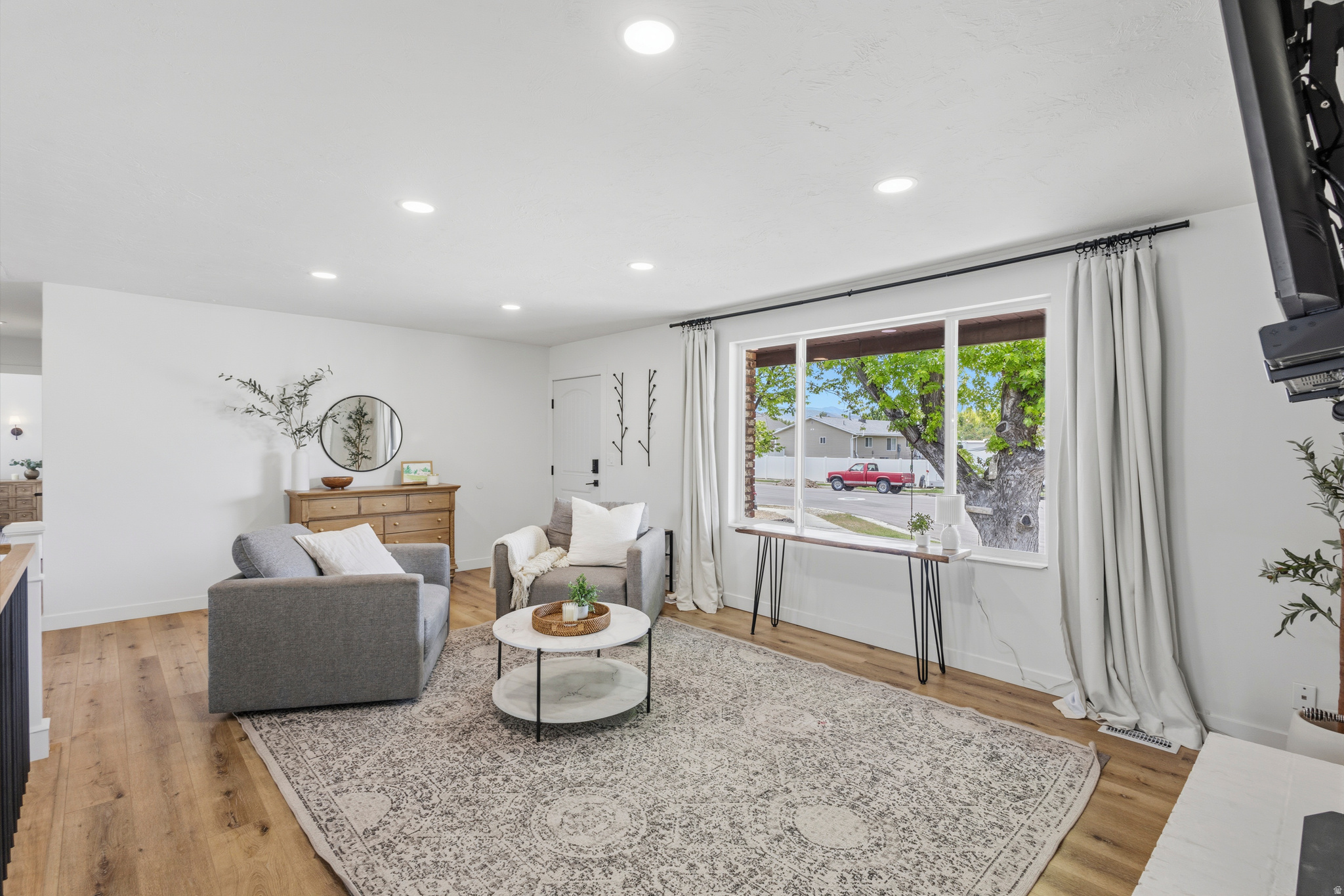 SALISHAN - Residential