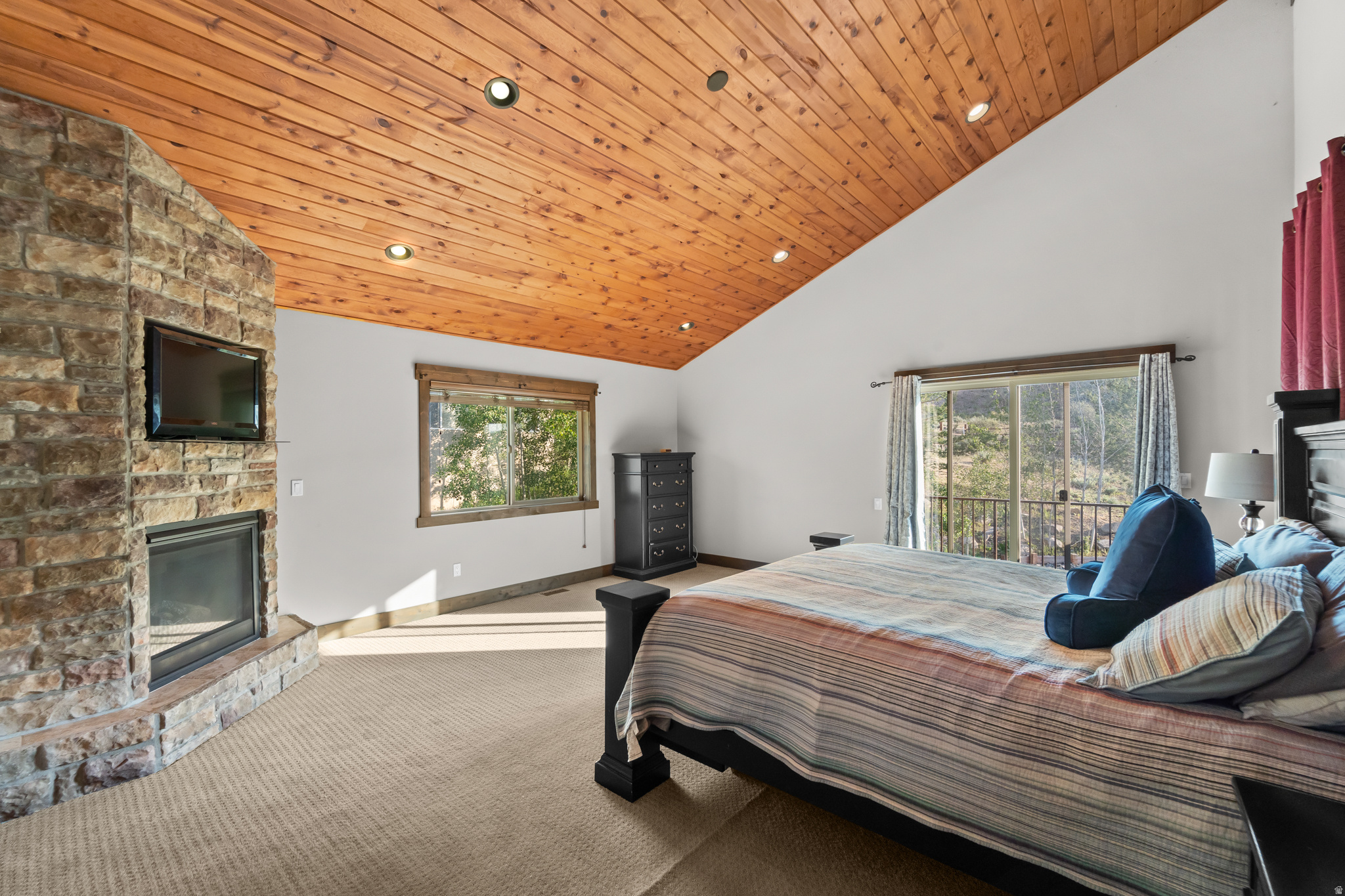 HIGHLAND ESTATES - Residential